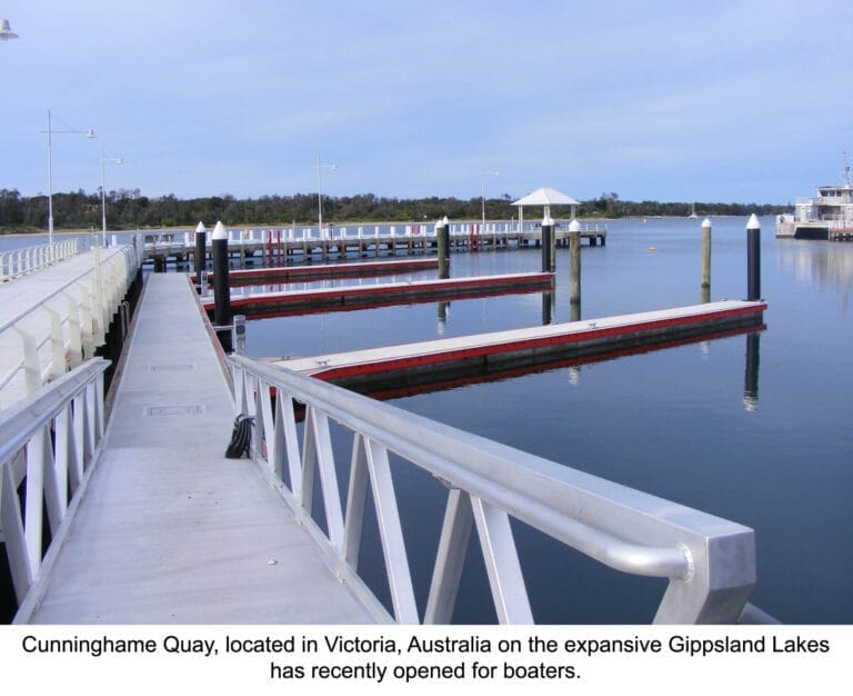 Cunninghame Quay jetty Gippsland Lakes - Boaters enjoying the newly opened Cunninghame Quay jetty at Gippsland Lakes, with cl